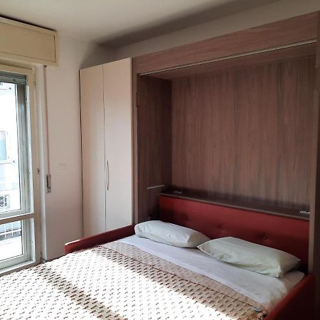 Adg Emilia 10 Appartamenti Del Garda Peschiera del Garda Exterior foto