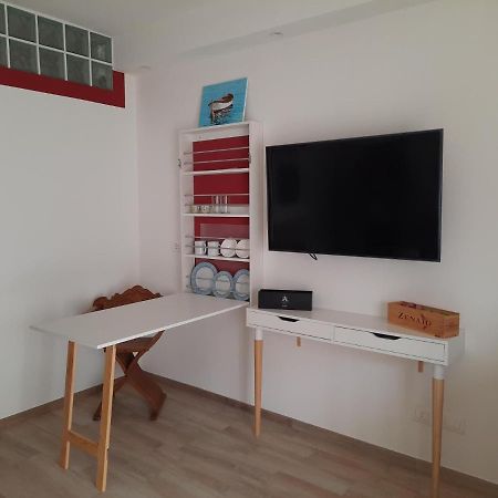 Adg Emilia 10 Appartamenti Del Garda Peschiera del Garda Exterior foto